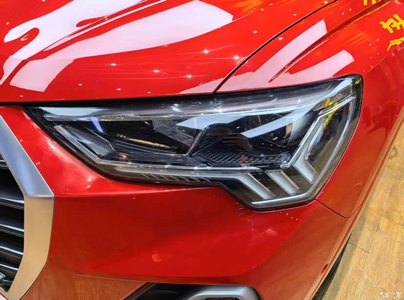 Audi Q3, 2023 16