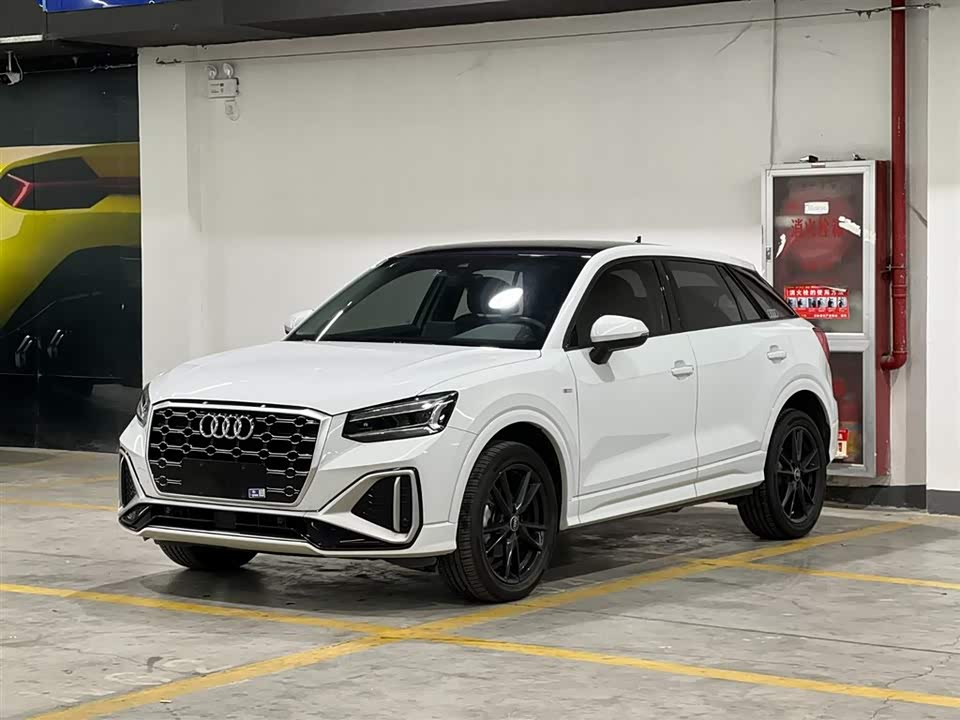 Audi Q2L