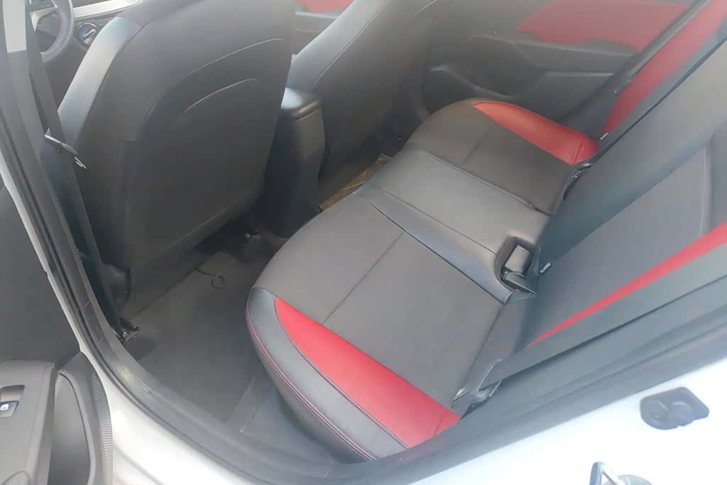 Hyundai GLS, 2016 11
