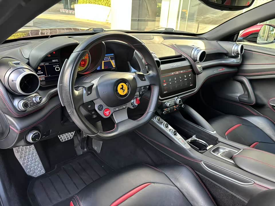 Ferrari GTC4Lusso