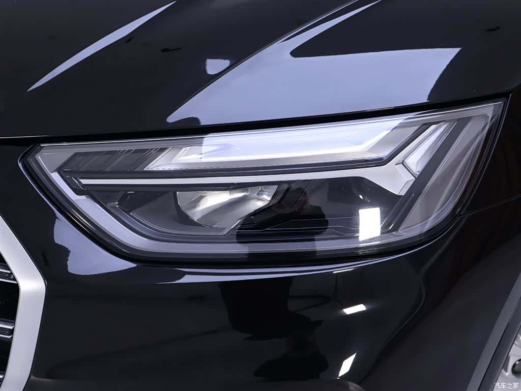 Audi Q5L, 2023 4