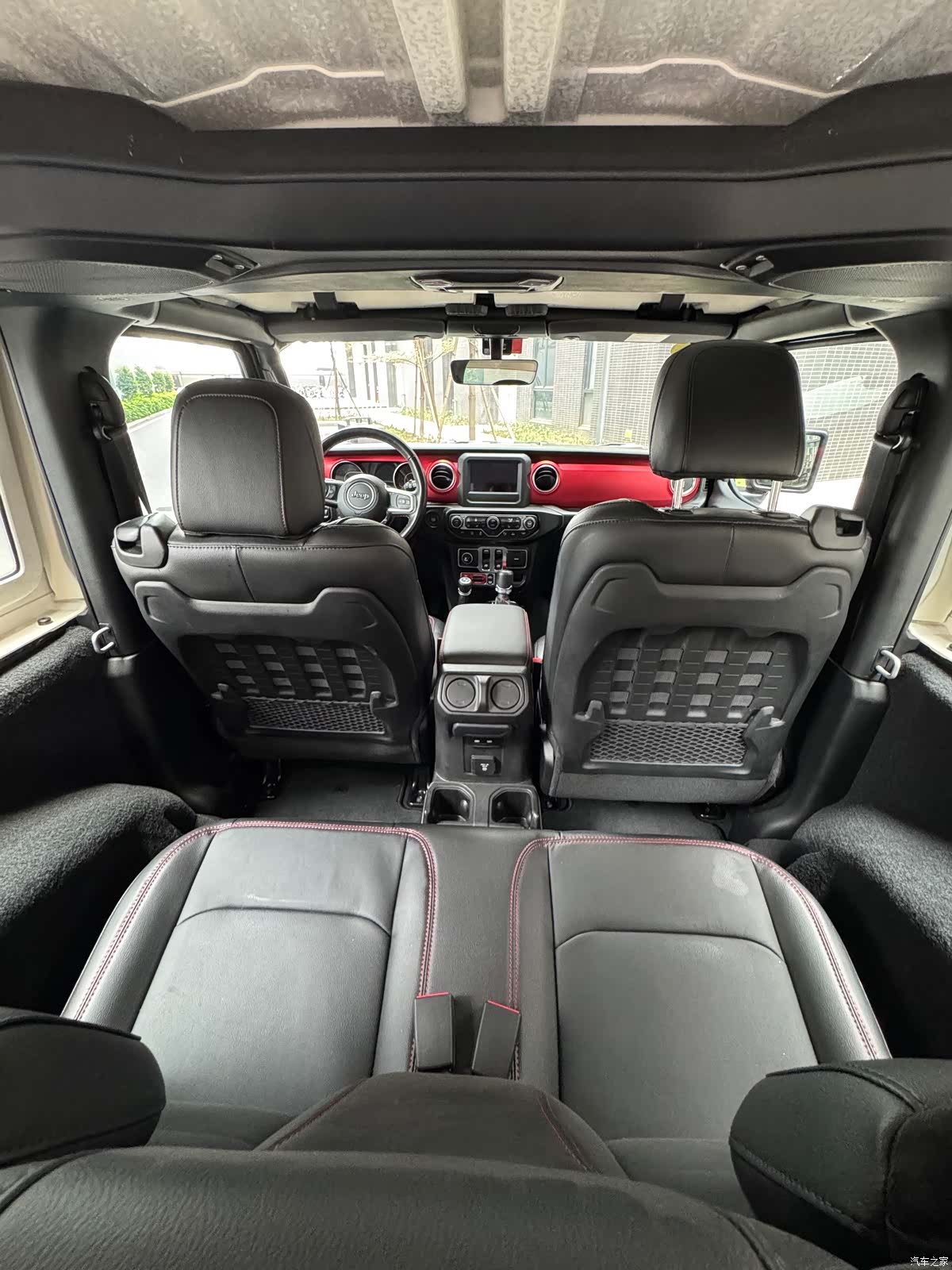 Jeep Wrangler, 2021 19