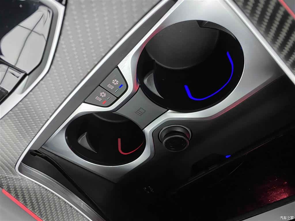 BMW XM, 2023 27