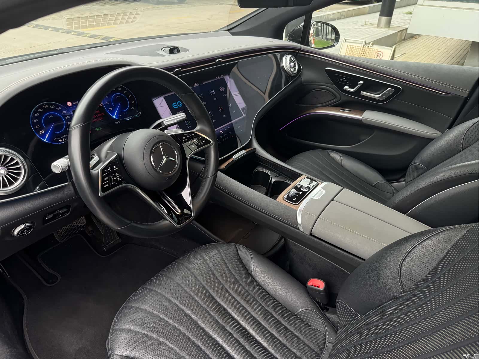 Mercedes-Benz EQS, 2024 6