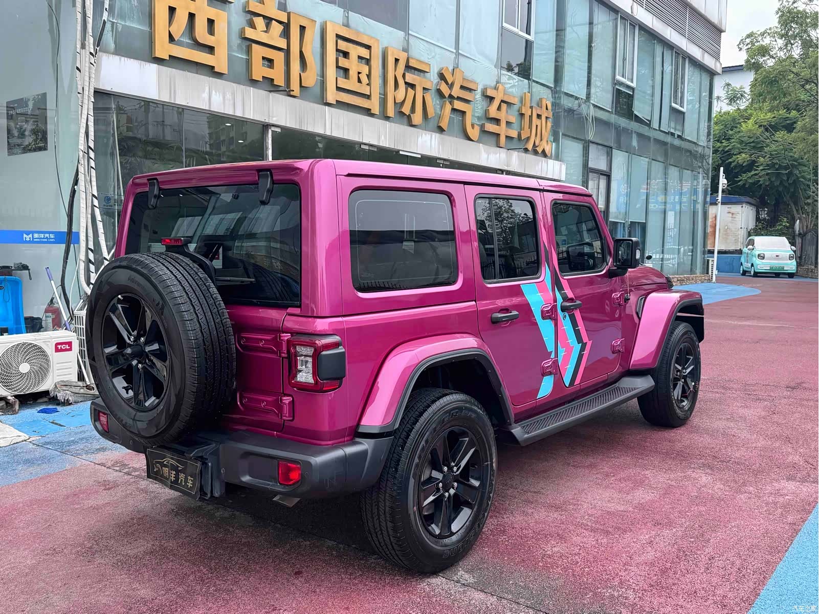 Jeep Wrangler, 2024 все фото