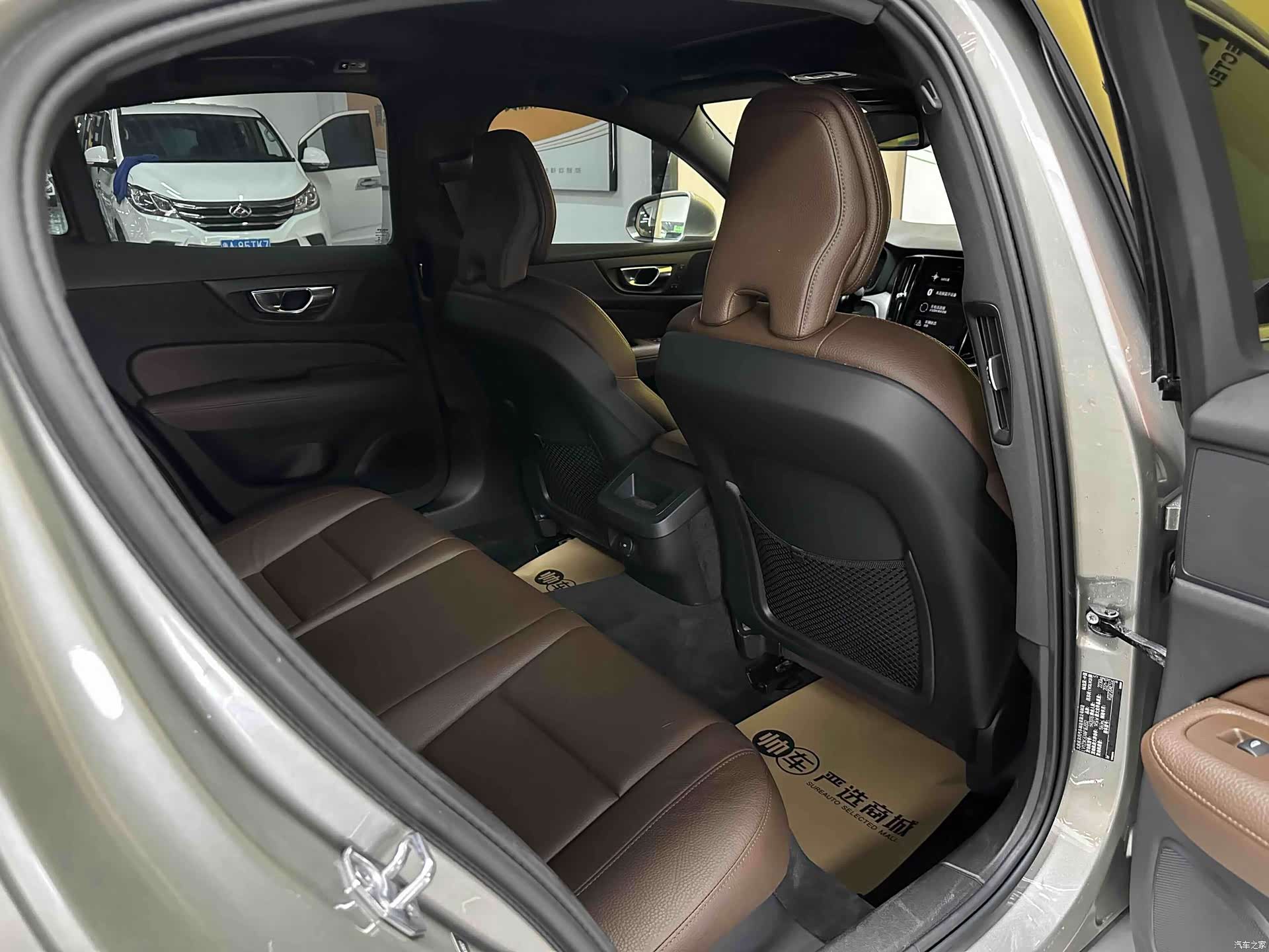Volvo S60, 2022 11