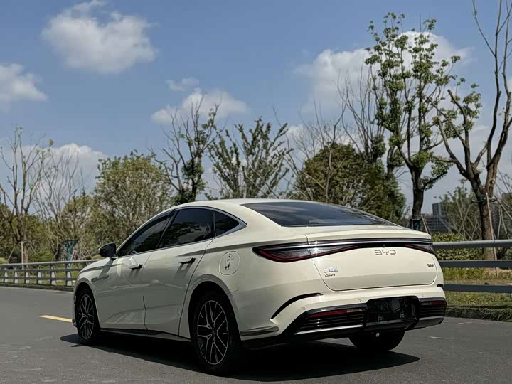 BYD Seal 07 DM-i 2025 DM-i 1.5L 125km Elite