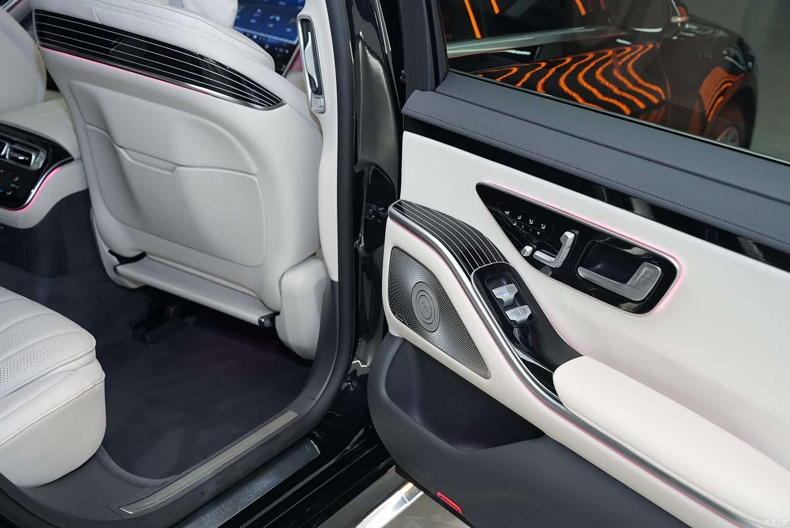 Mercedes-Benz S-Class, 2023 18