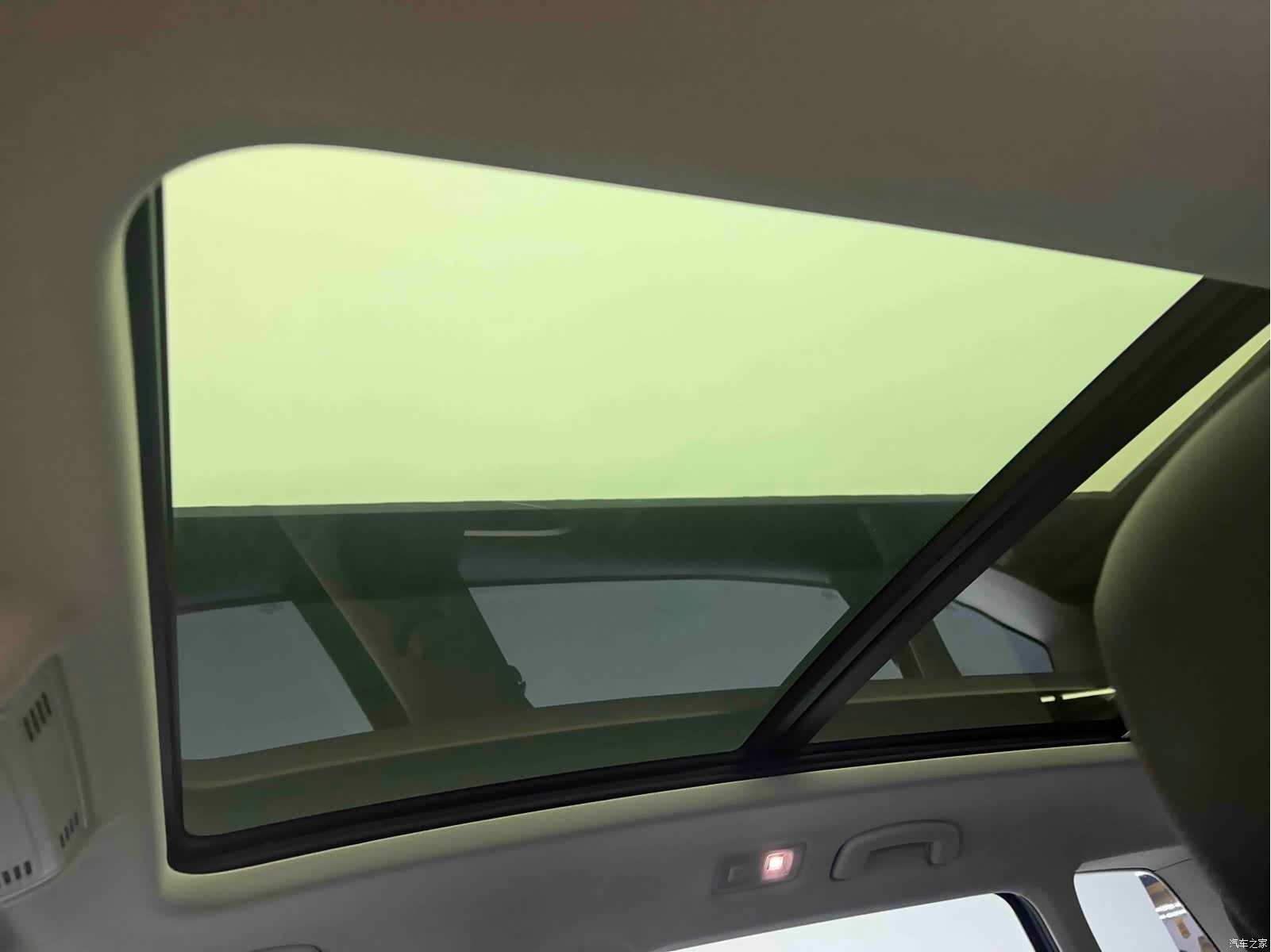 Volkswagen Tharu, 2020 3
