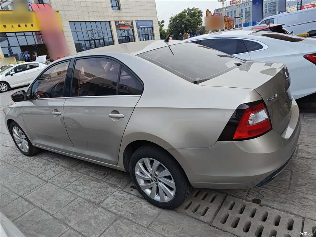 Skoda Rapid, 2019 все фото