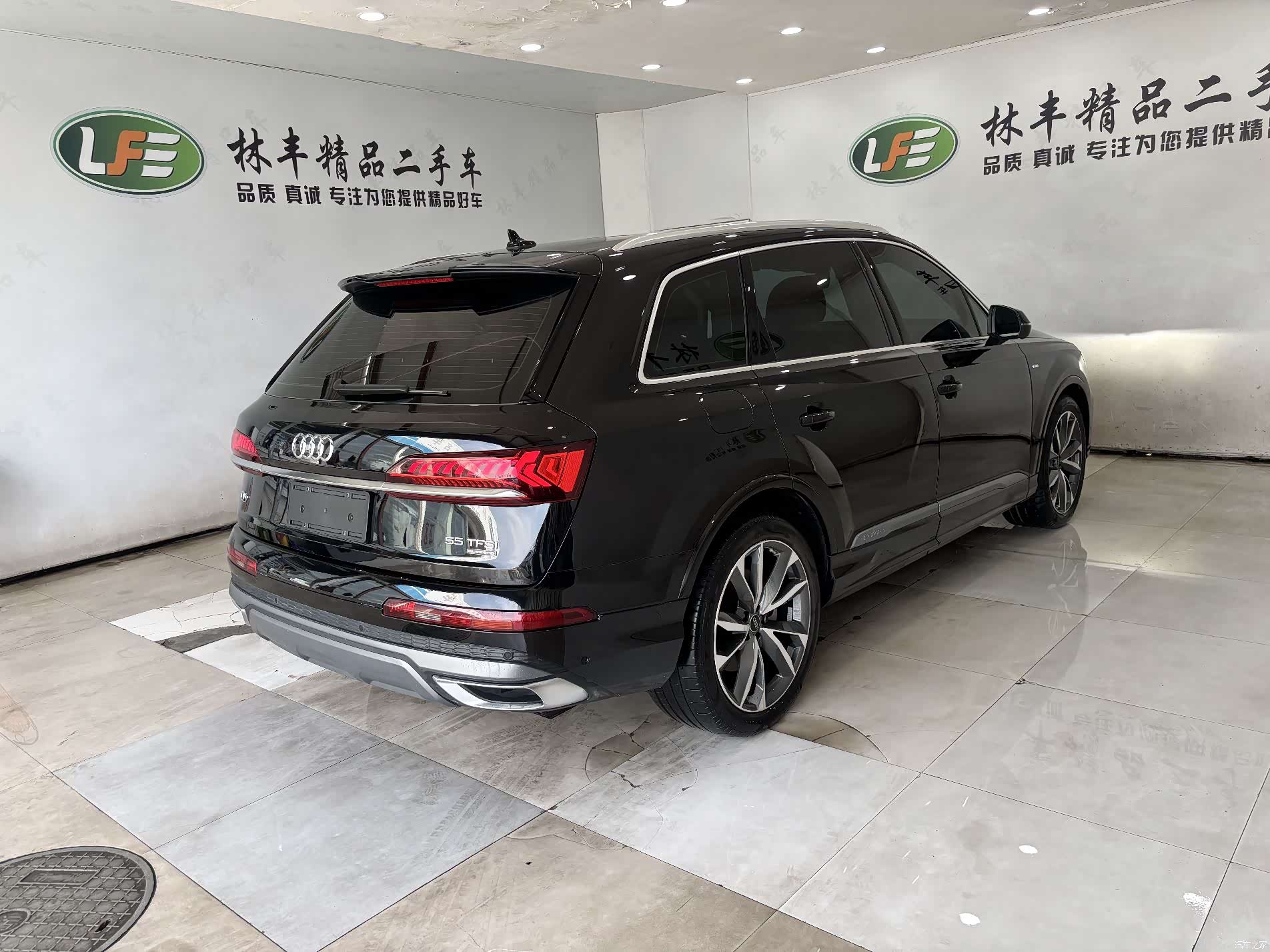 Audi Q7, 2023 все фото