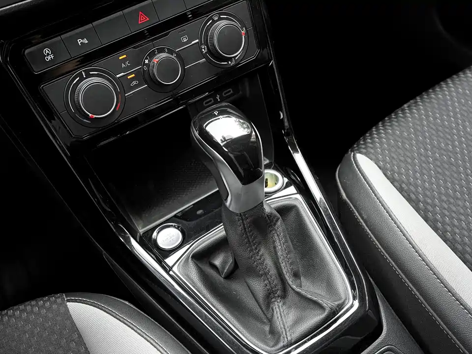 Volkswagen Exploring the shadow