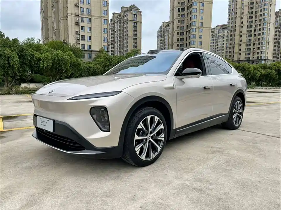 NIO EC7