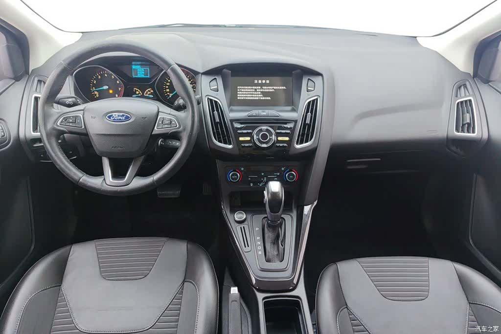 Ford Focus, 2016 12