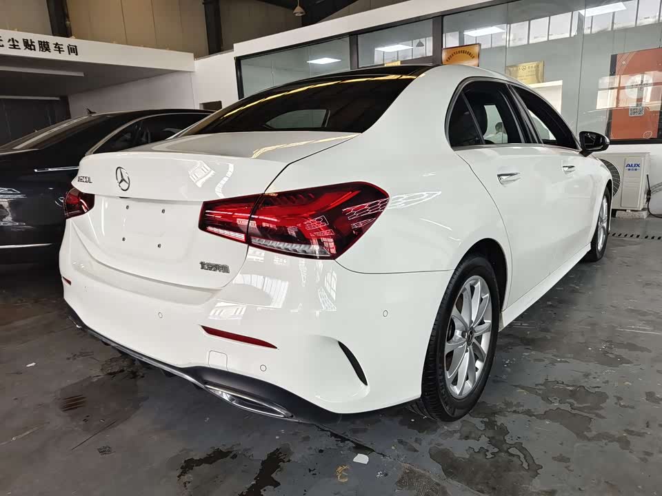 Mercedes-Benz Class A Mercedes-Benz Class A