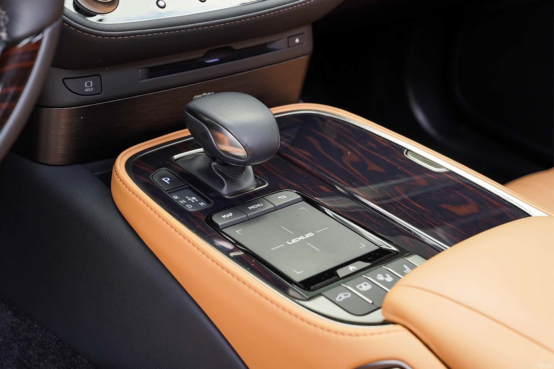 Lexus LS, 2022 15