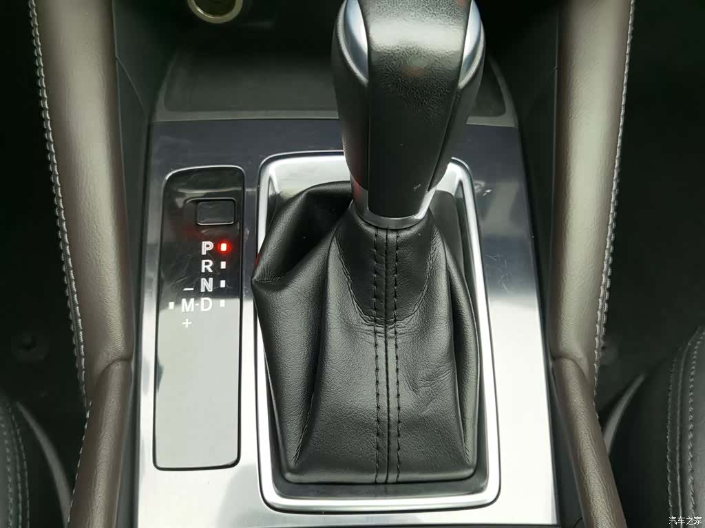 Mazda Atenza, 2017 13