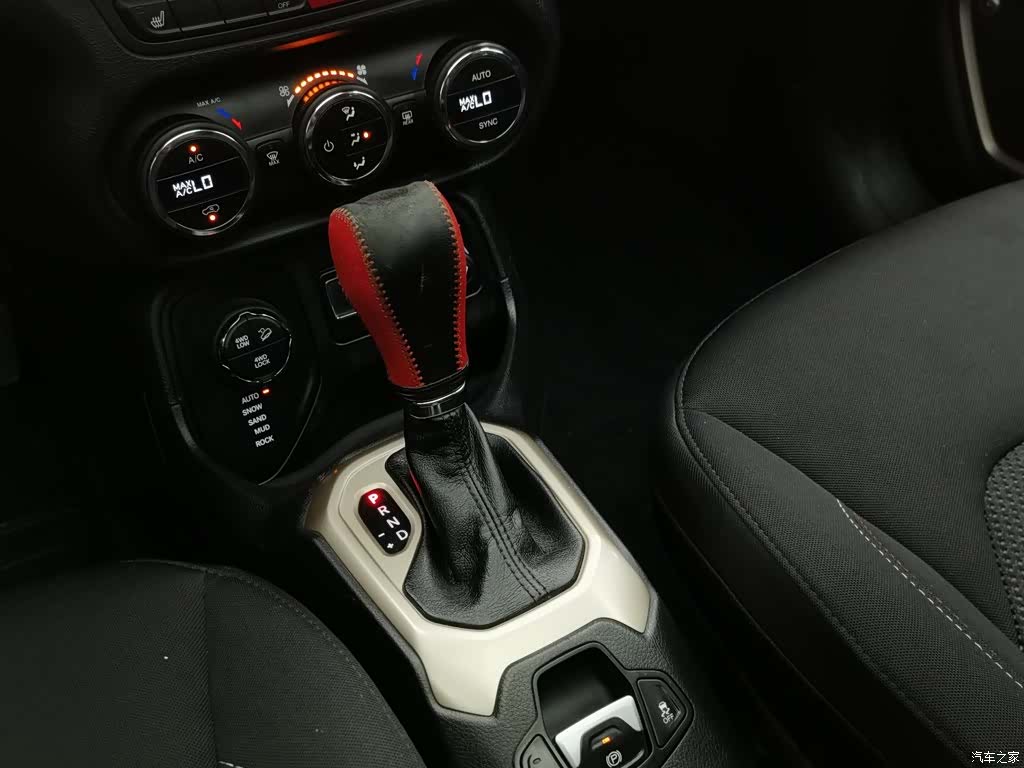 Jeep Renegade, 2016 13