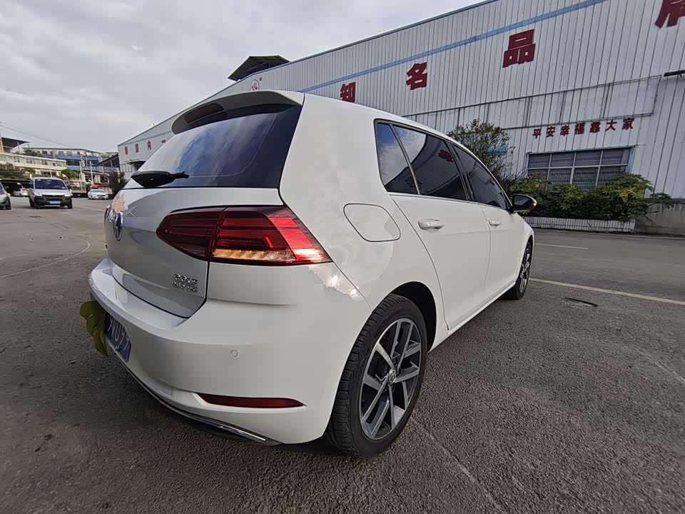 Volkswagen golf