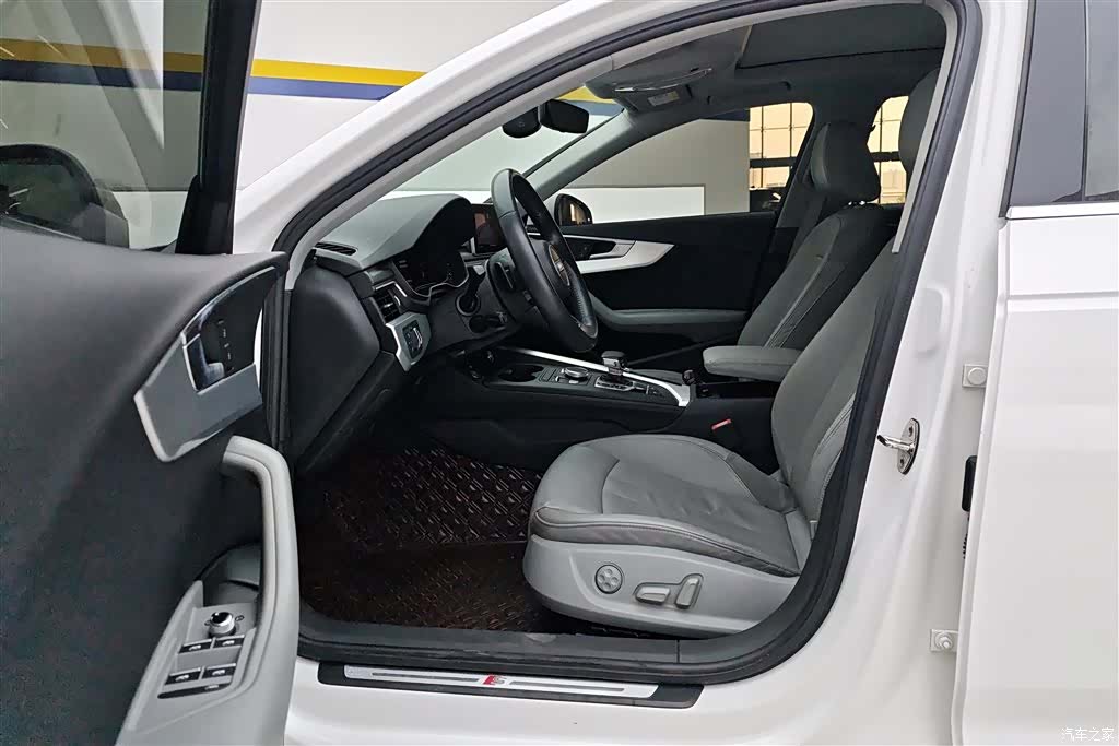 Audi A4L, 2018 9