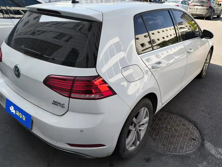 Volkswagen golf