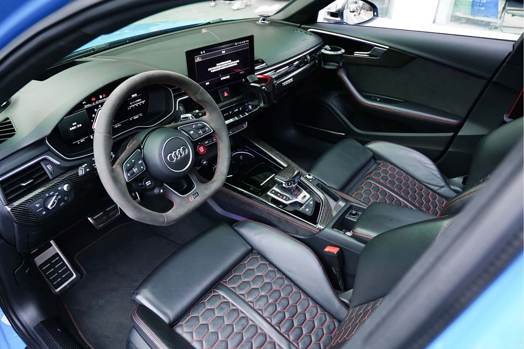 Audi RS4, 2021 4