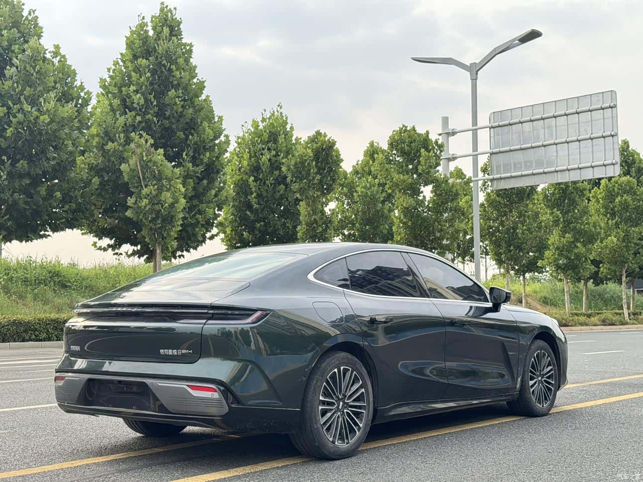 Geely 8, 2025 9