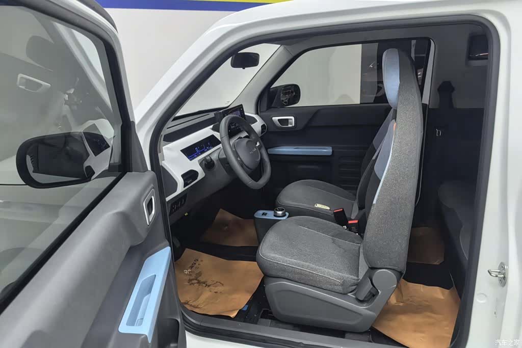 Geely Panda, 2025 9