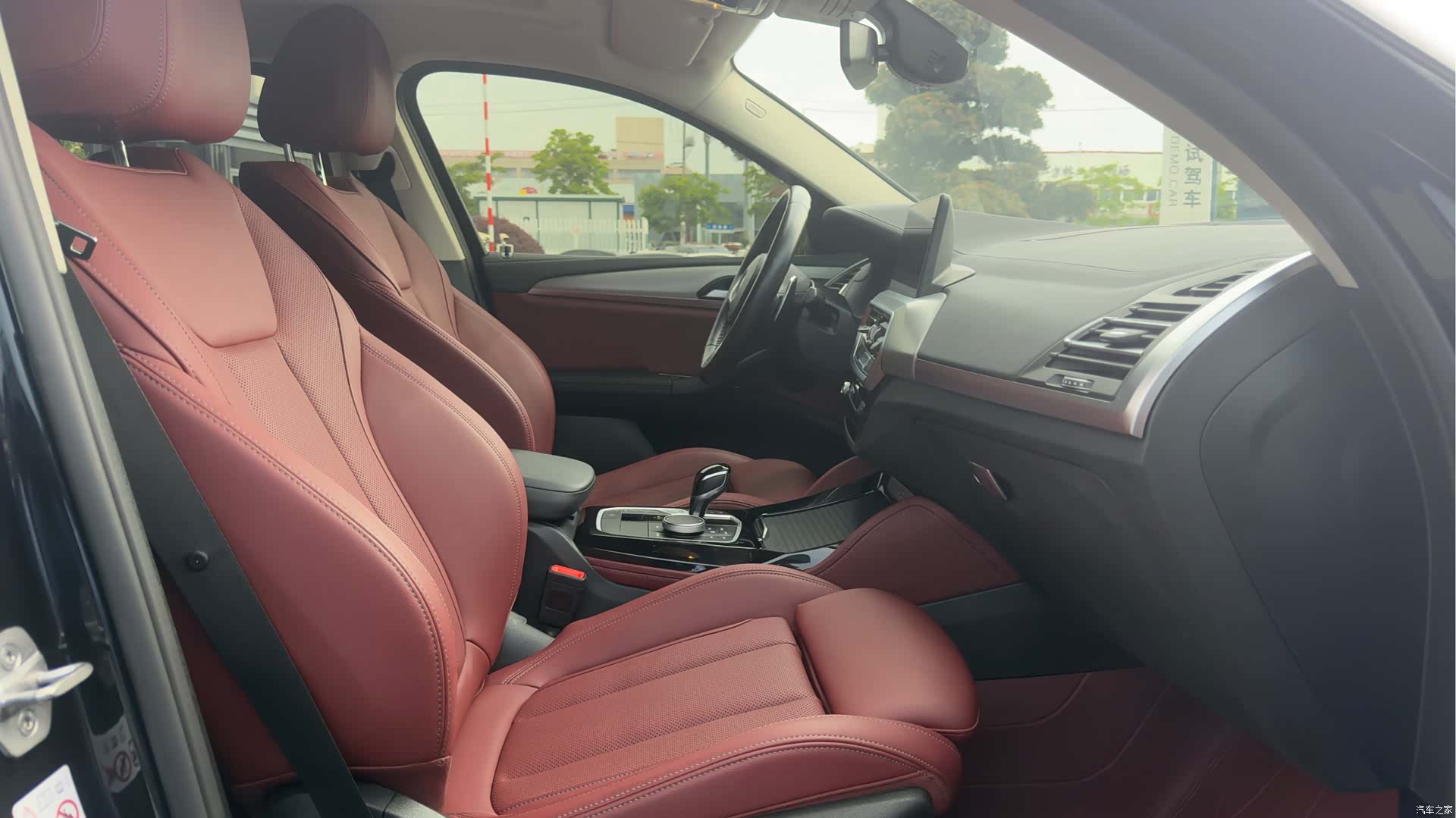 BMW X4, 2024 8