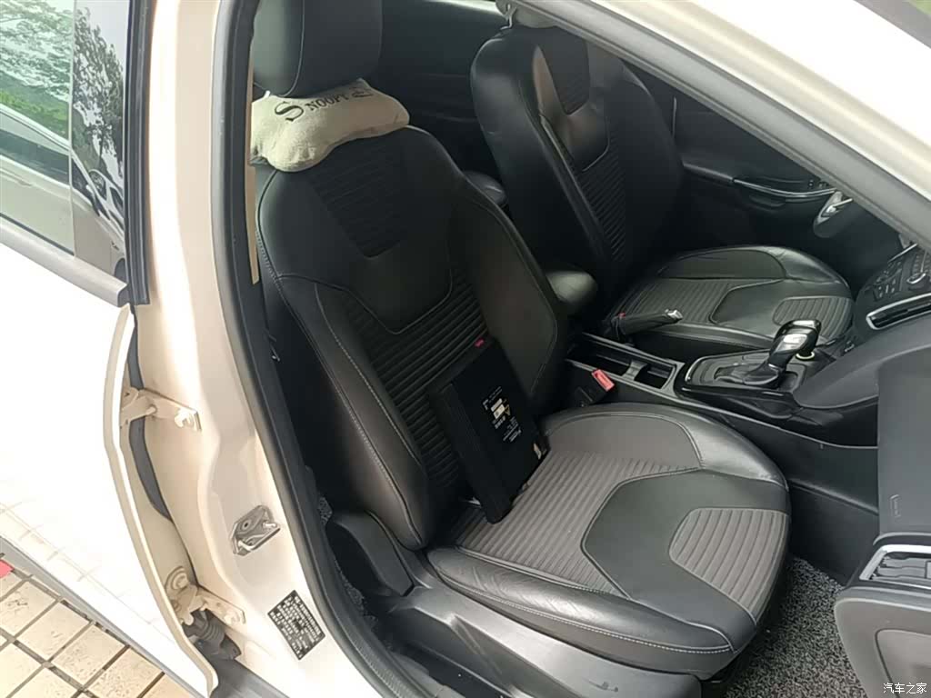 Ford Focus, 2016 24