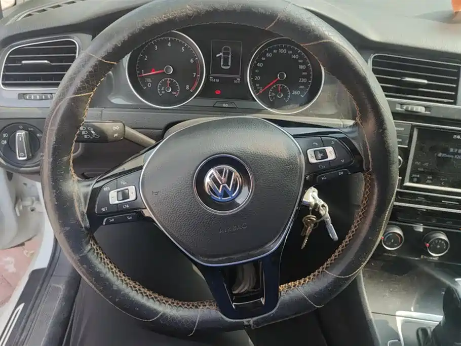 Volkswagen golf