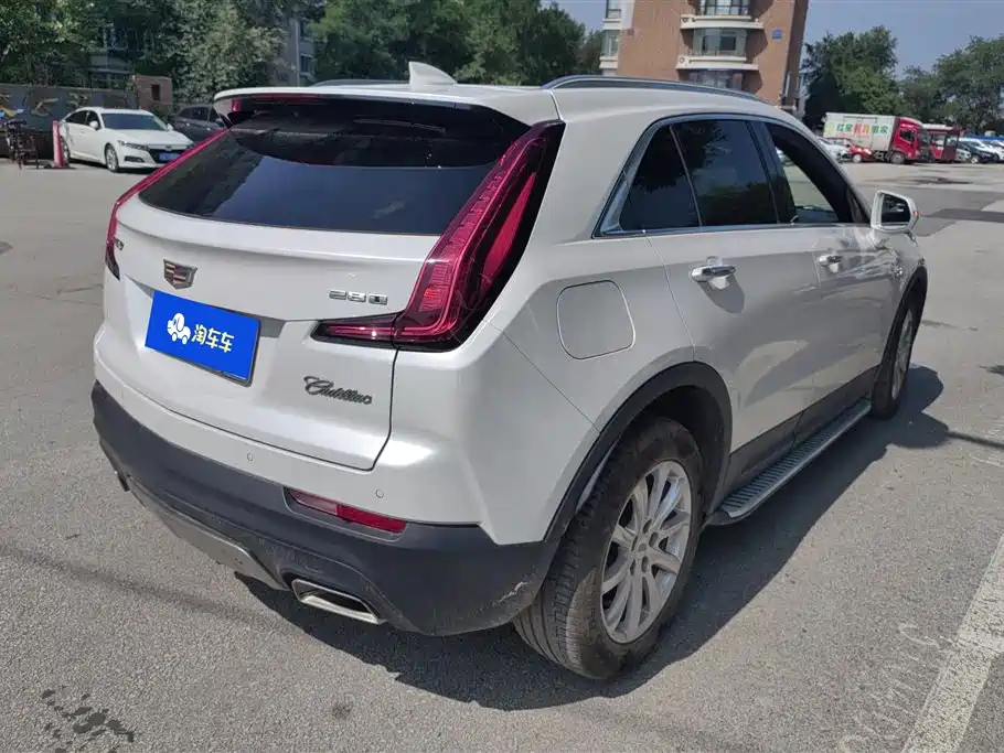 Cadillac XT4
