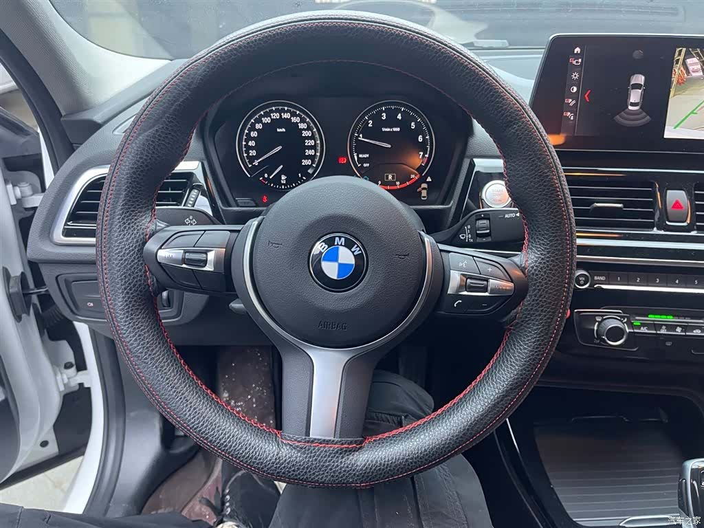 BMW 1 Series, 2022 15