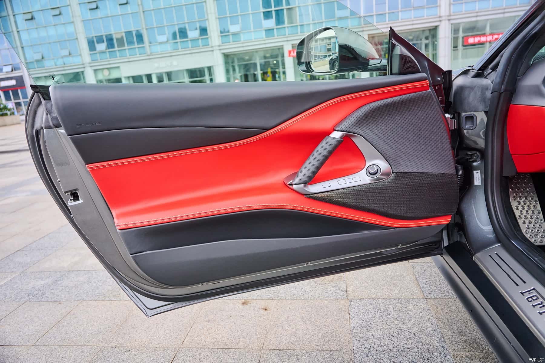 Ferrari 812, 2019 19