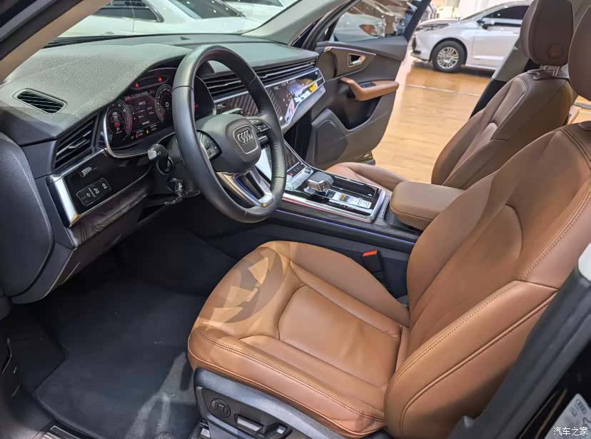 Audi Q7, 2020 4