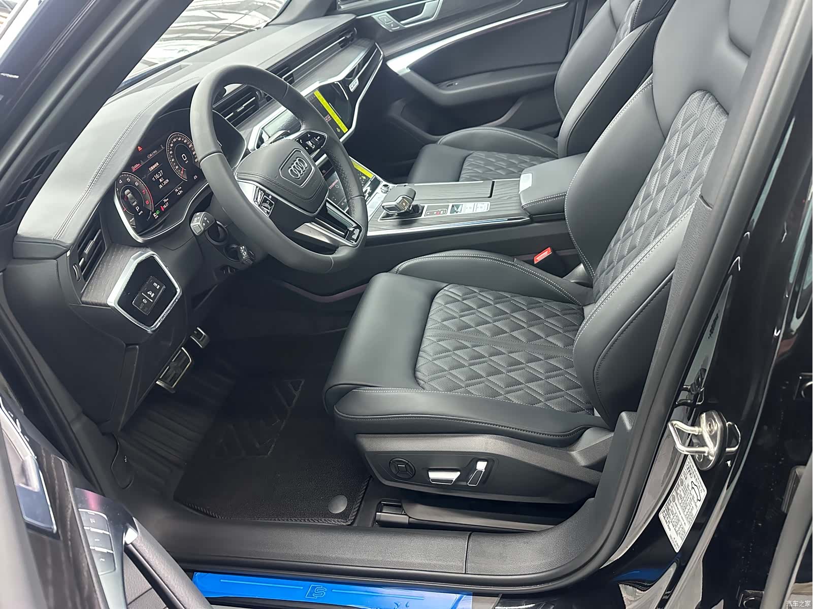 Audi A6L, 2026 13