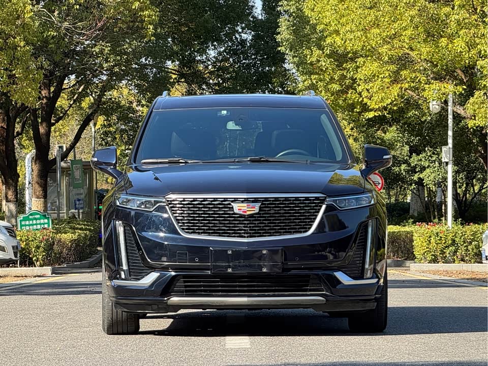 Cadillac XT6