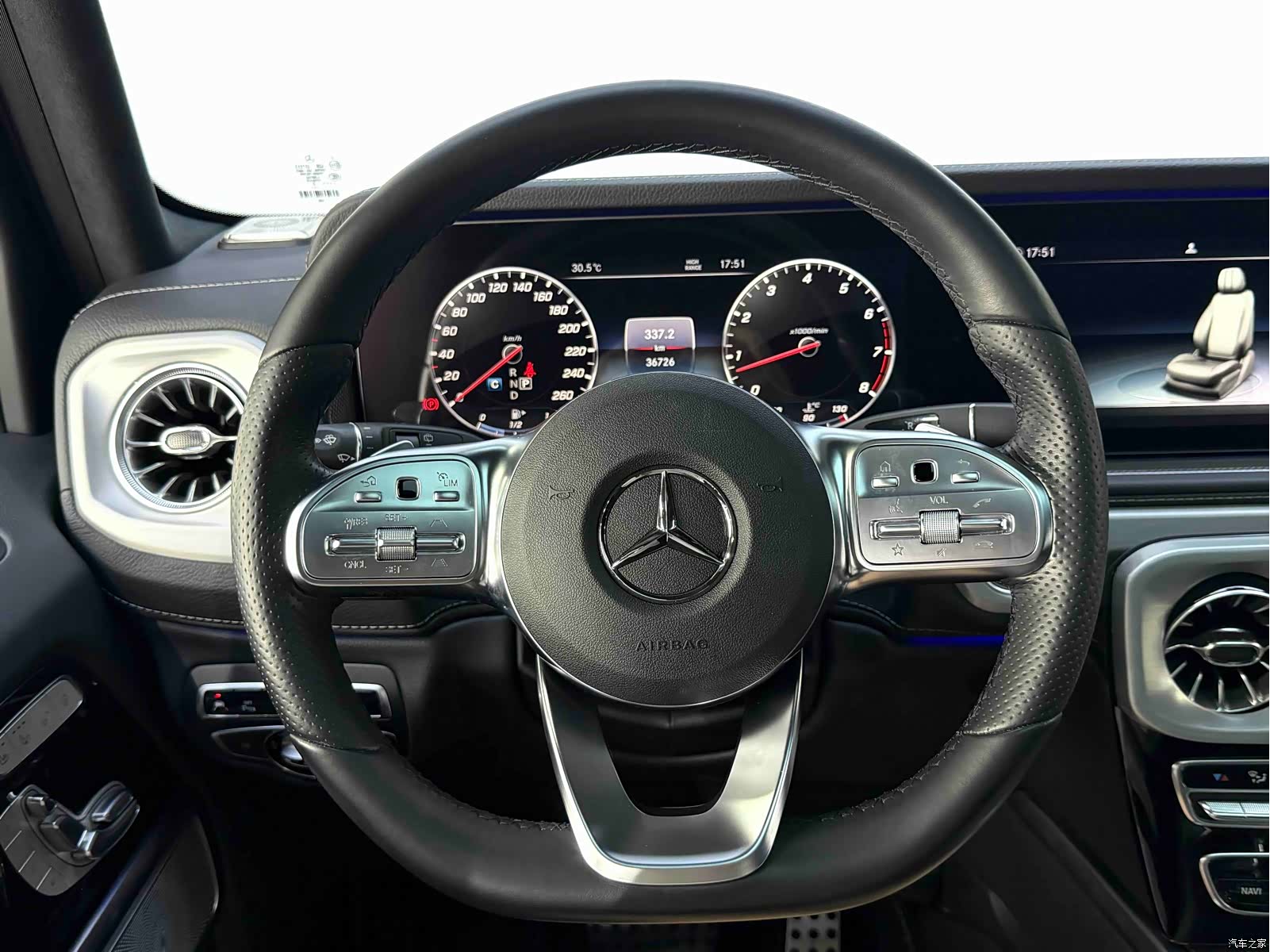 Mercedes-Benz G-Class, 2023 25