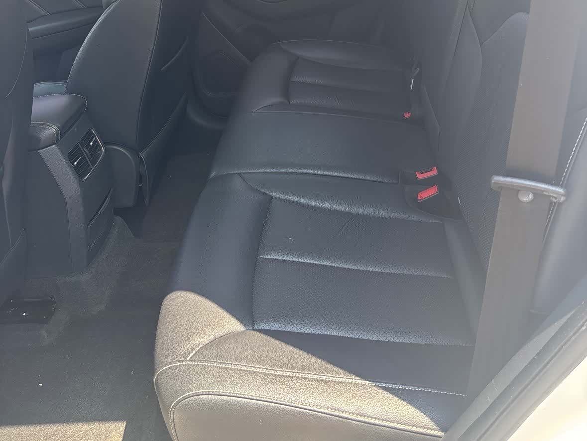 Roewe RX5, 2016 11