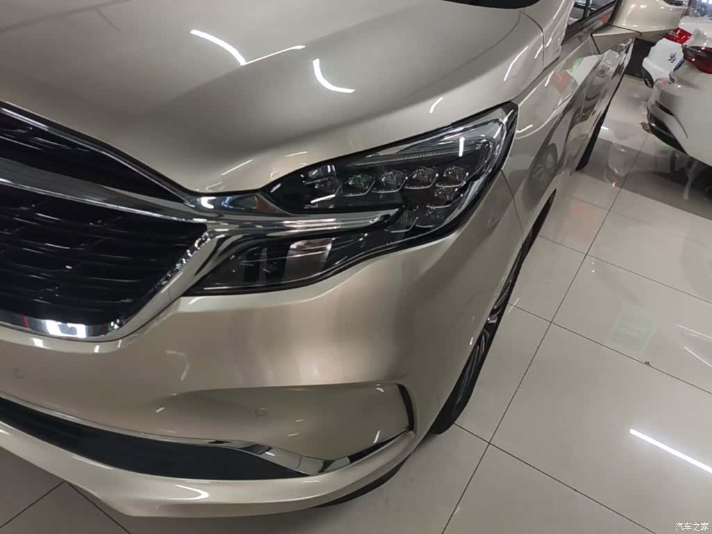 Buick GL8, 2020 24