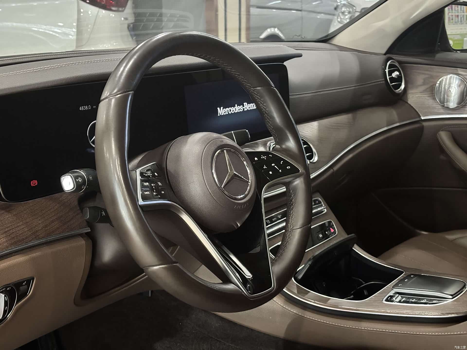Mercedes-Benz E-Class, 2021 10
