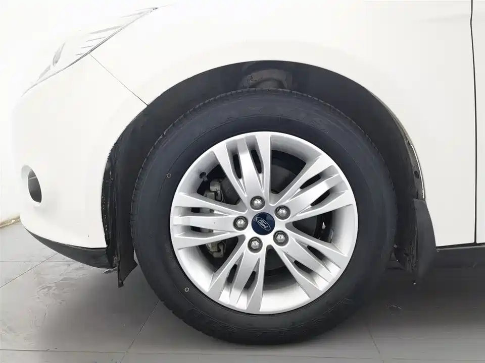 Ford Fox