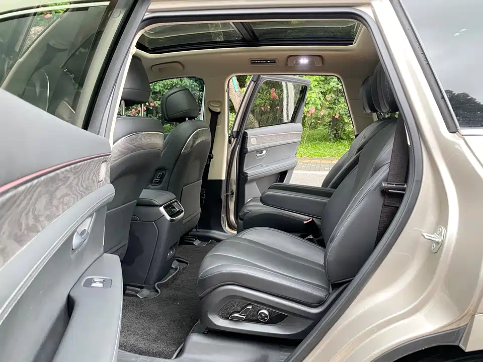 AITO Ask the world M7