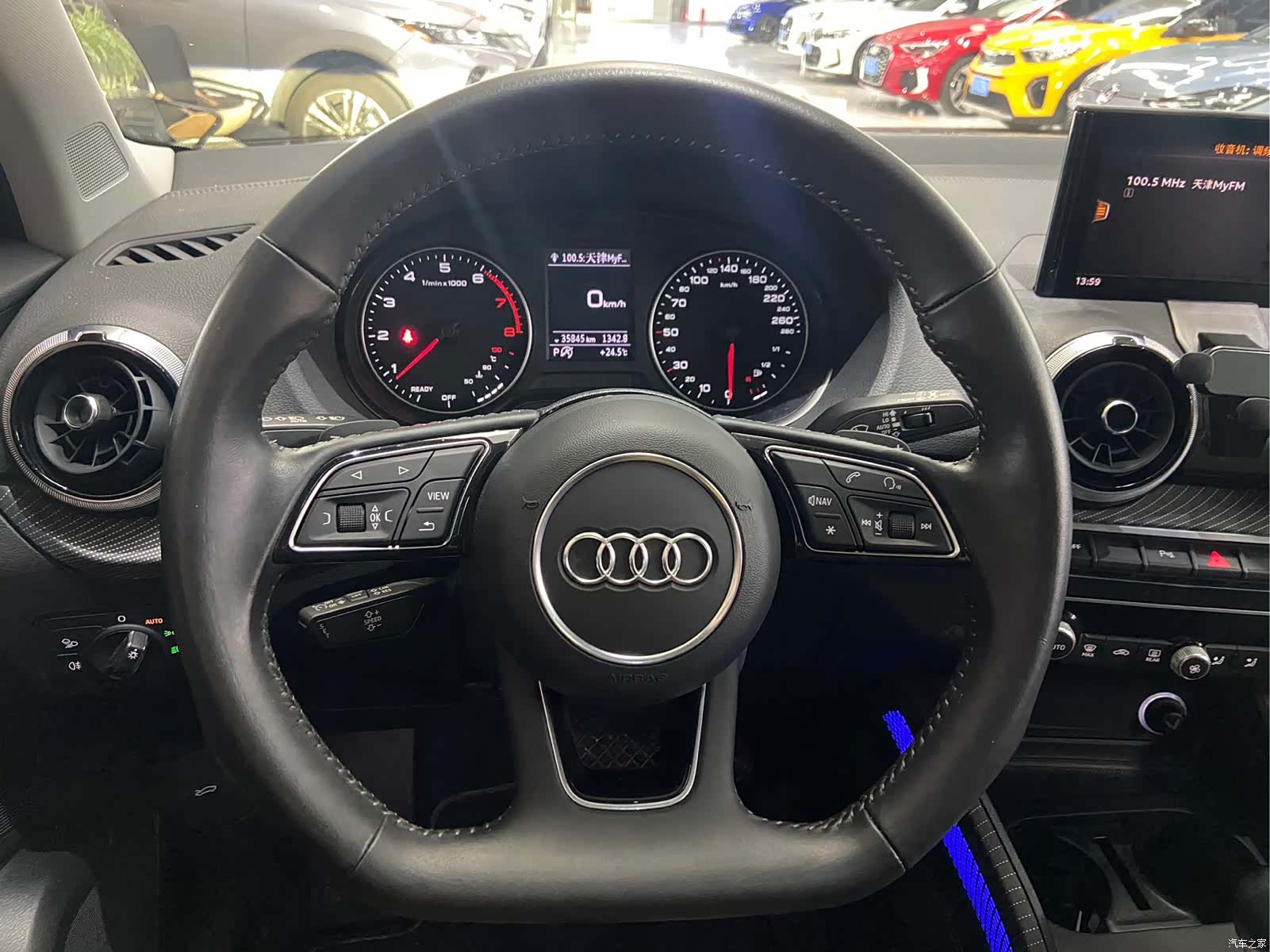 Audi Q2L, 2021 22