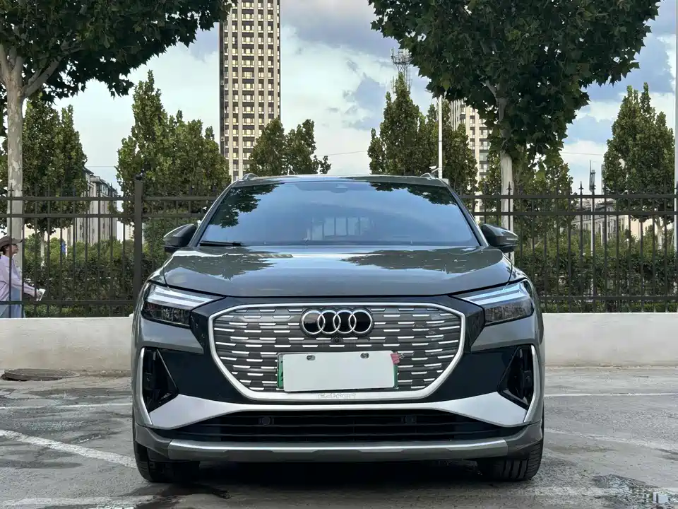 Audi Q4