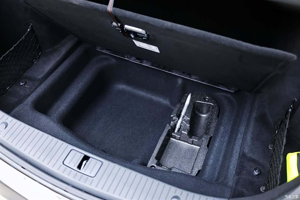 Mercedes-Benz S-Class, 2020 47