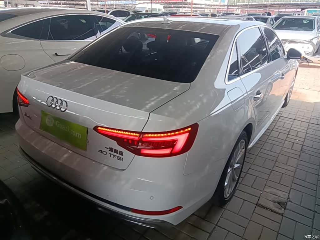 Audi A4L, 2019 7