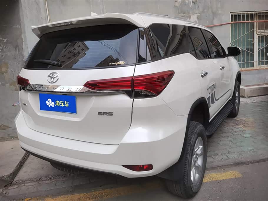 Toyota Fortuner