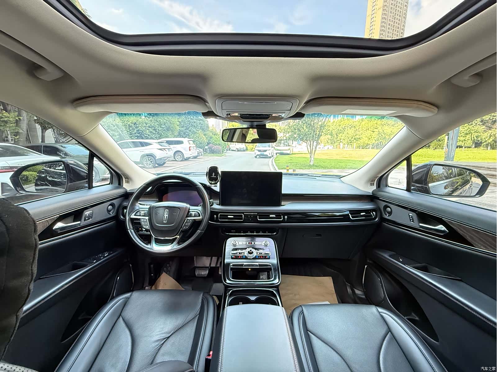 Lincoln Nautilus, 2021 10