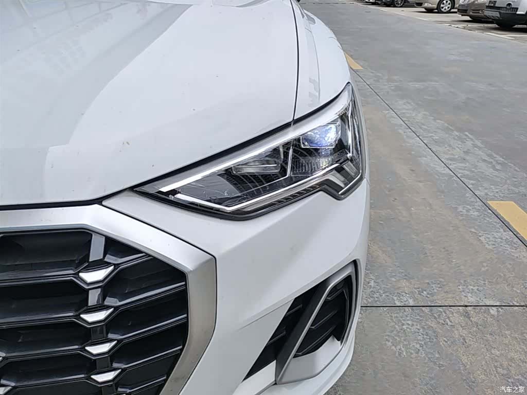 Audi Q3, 2021 24